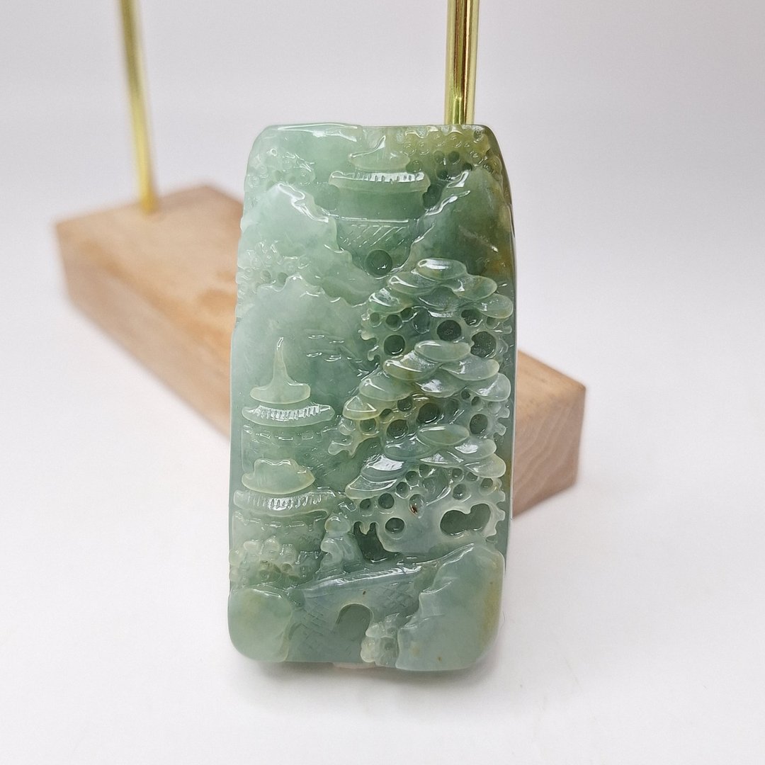 温润渐层蓝绿色超厚料手工雕刻山水牌吊坠 |天然缅甸玉A货翡翠 - 项链 - 玉石 