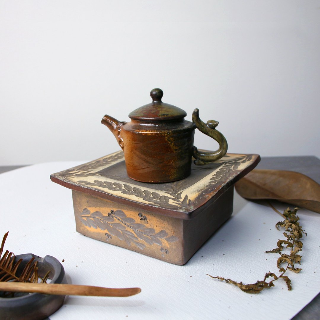 花蔓双层方壶承 新彩烧 柴烧陶艺 手作作品 茶盘 | 圭窑 - 茶具/茶杯 - 陶 咖啡色