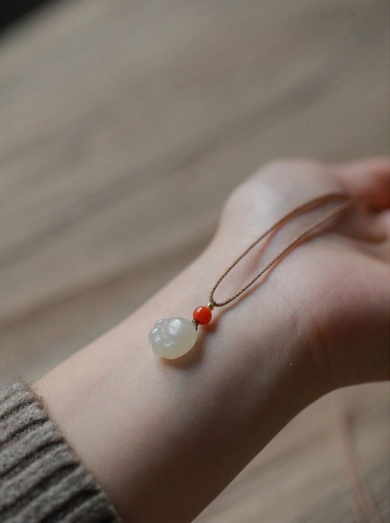 【小猫爪】项链/精致可爱吊坠/小锁骨链/送女生礼物 - 项链 - 玉石 绿色