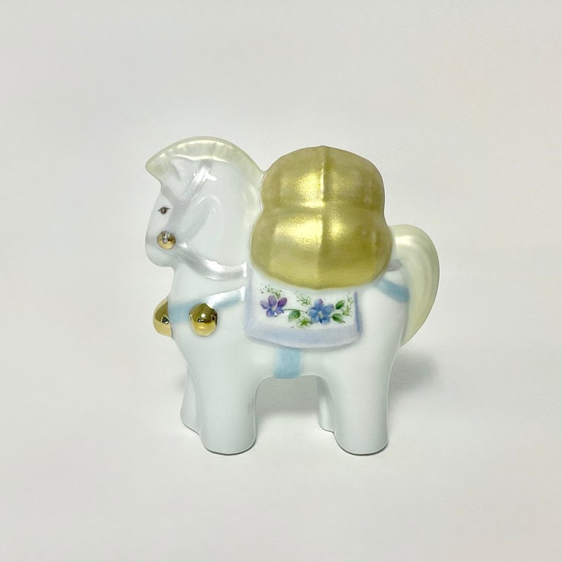 运送金色米俵的生肖马摆饰 - 玩偶/公仔 - 瓷 白色