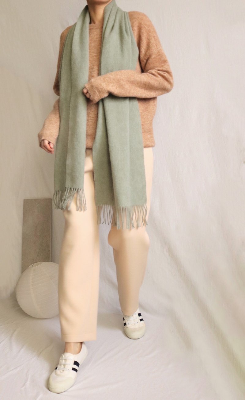 冬日静谧抹茶绿色羊毛流苏围巾 - 围巾/披肩 - 羊毛 