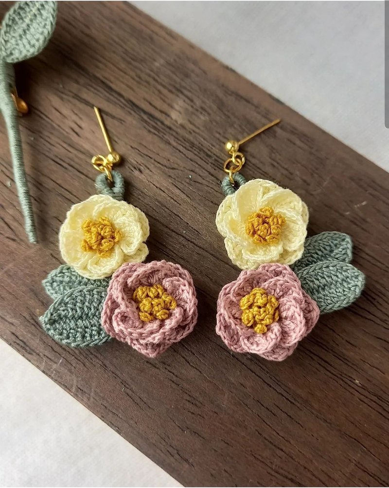 春日花园 微钩耳环 微钩胸针 - 耳环/耳夹 - 棉．麻 橘色