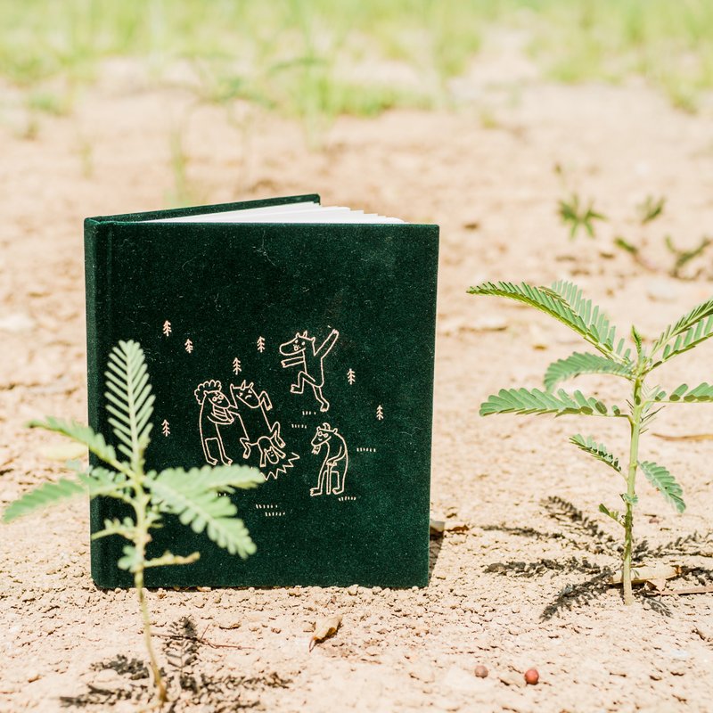 ∷硬挤年历本本∷ / 墨绿色绒布精装＋厚厚环保纸 - 笔记本/手帐 - 纸 绿色