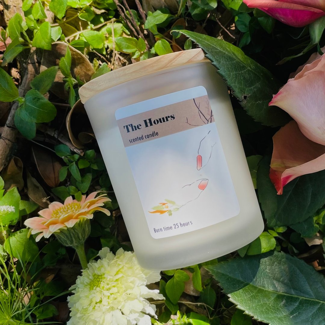 躺在草坪上的小木偶 I TheHour 香氛蜡烛 - 蜡烛/烛台 - 精油 