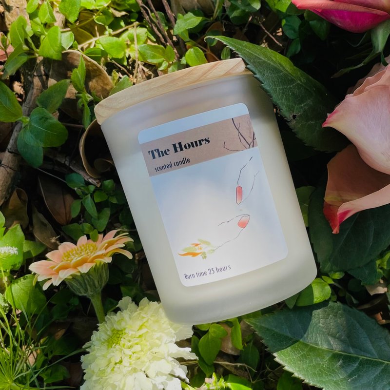 躺在草坪上的小木偶 I TheHour 香氛蜡烛 - 蜡烛/烛台 - 精油 