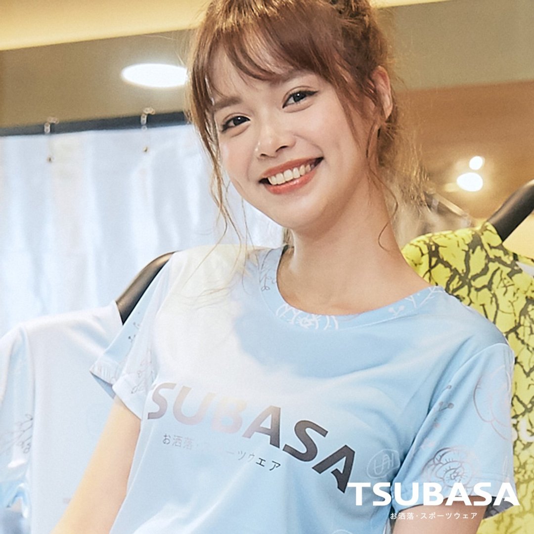 丝滑透气机能排汗衫 渐层蓝山茶花  女运动衣 - 女装运动衣 - 其他人造纤维 蓝色