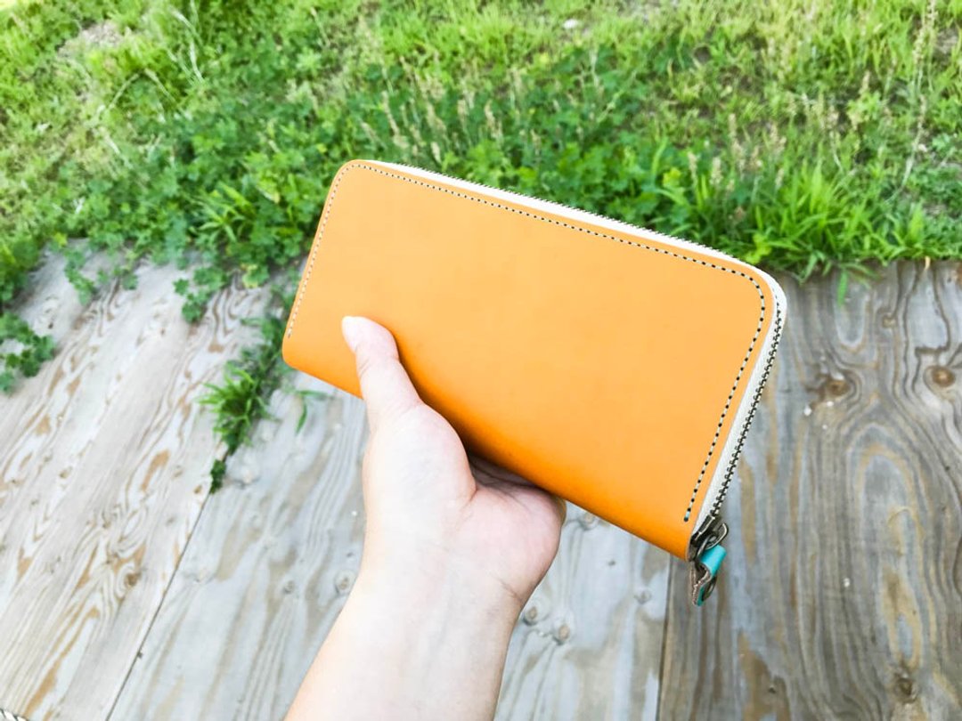 ROUND Nostalgic sunset romance Round zip wallet Smartphone is also OK RZW-CCBO-PGT-T - 皮夹/钱包 - 真皮 橘色