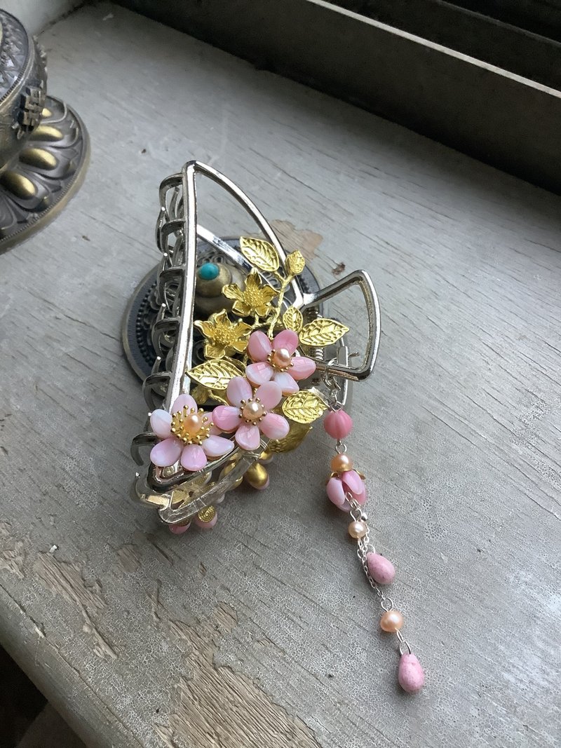 喵手作~古风精致大版抓夹/大版鲨鱼夹/银夹金花 - 发饰 - 其他材质 粉红色