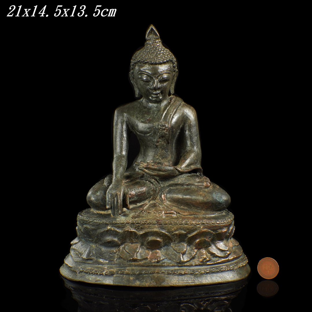 缅甸佛塔圣物-18-19世纪佛陀.高24厘米.底宽18.5.重2286公克 - 其他 - 其他材质 