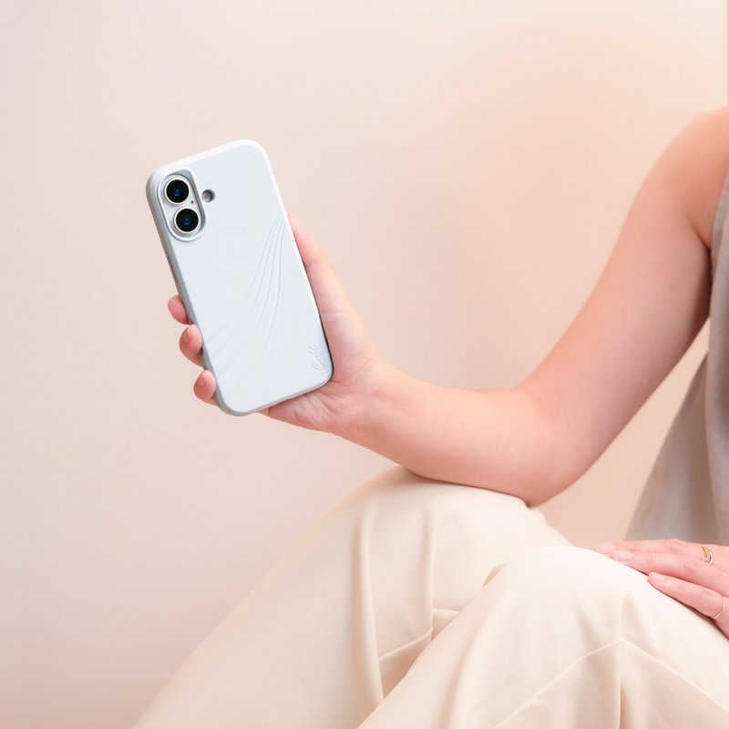 UNIQ  iPhone 17系列 Coehl Serina 液态硅胶腕挂绳保护壳 - 手机壳/手机套 - 其他材质 多色