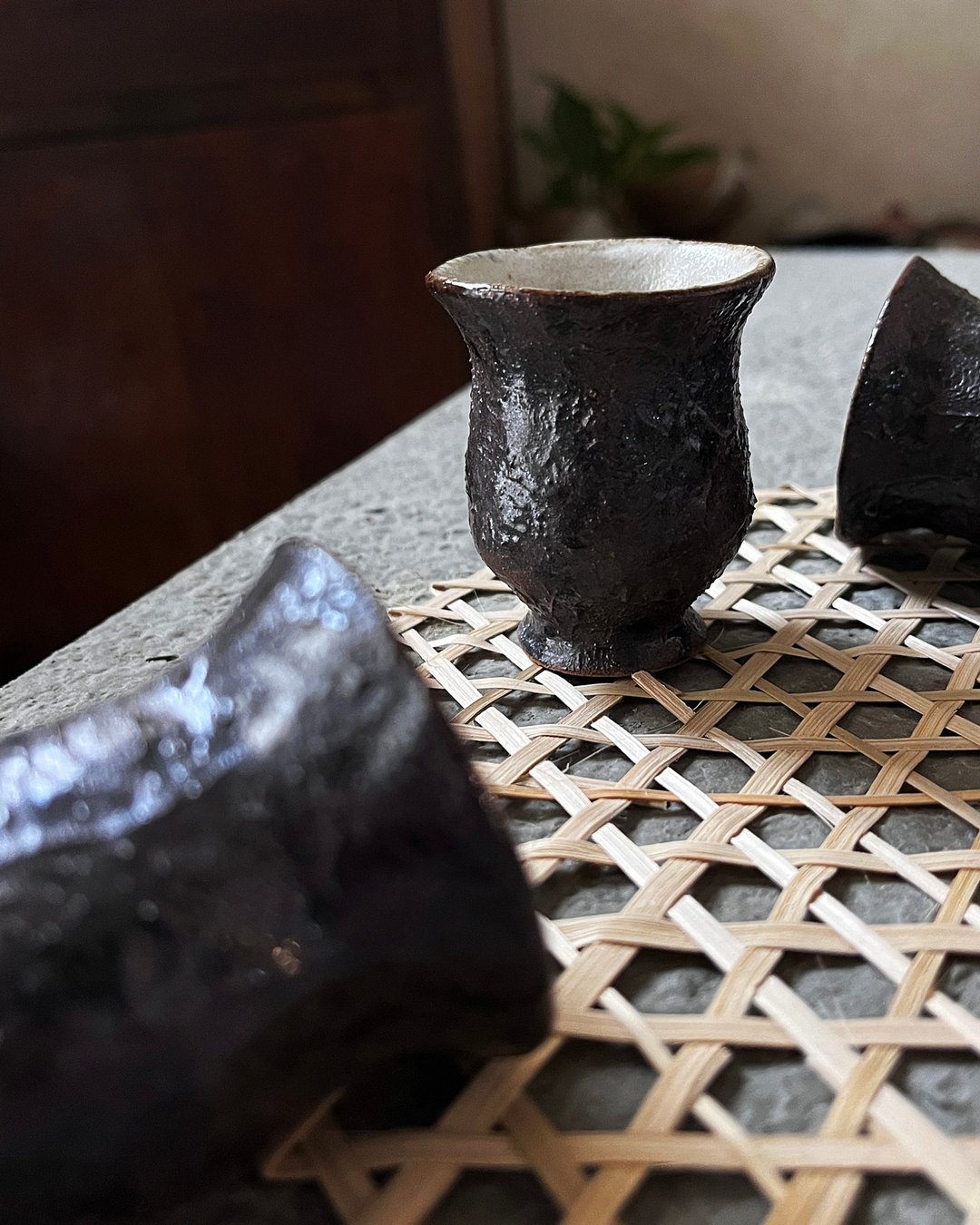 凹凸 茶杯 酒杯 六入 | 陶器皿 - 茶具/茶杯 - 陶 黑色