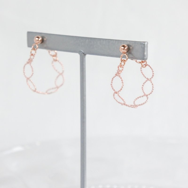 Tsumugi (Small) - Pink - 耳环/耳夹 - 其他金属 粉红色