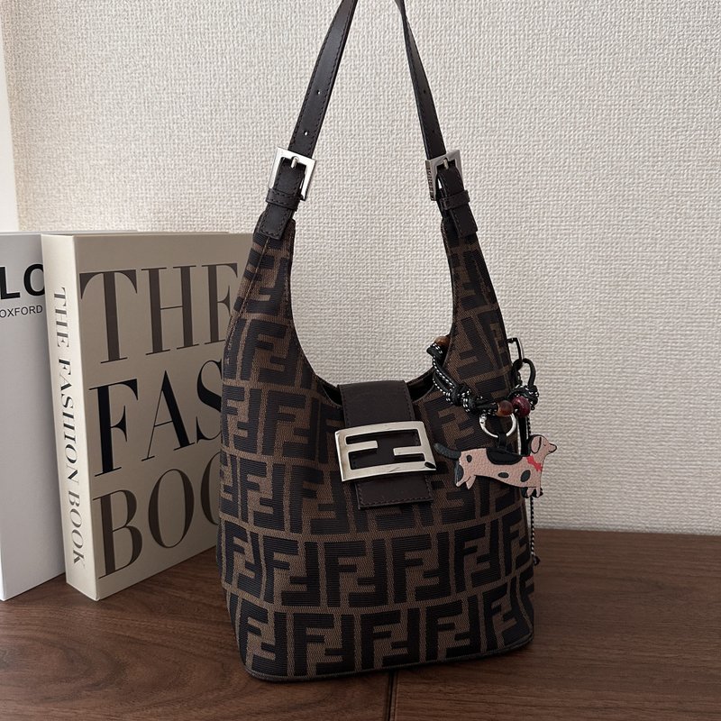 FENDI 芬迪 Mamma Baguette Zucchino 肩背包 - 侧背包/斜挎包 - 棉 咖啡色