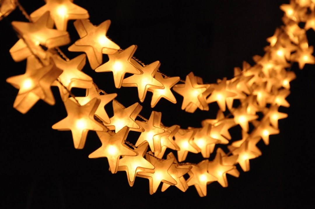 20 LED Battery Powered White Star Paper Lantern String Lights for Home Decoration Wedding Party Bedroom Patio and Decoration - 灯具/灯饰 - 其他材质 