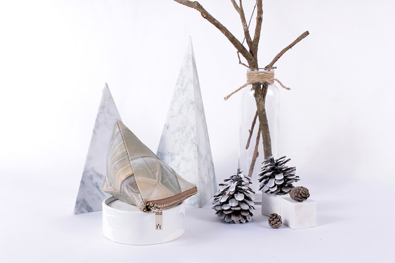 Mini Pyramid 小金塔  零钱包 小物包 | Illusory系列 - GROUND - 化妆包/杂物包 - 真皮 金色