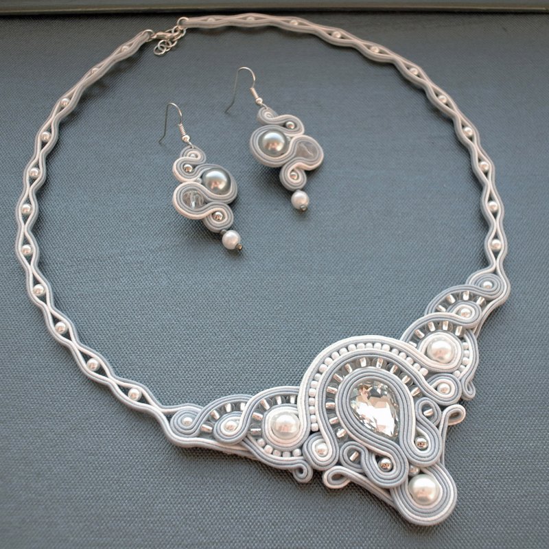 婚礼项链与耳环套组 | 白色饰品组 | 南洋绳绣项链 | 珠饰刺绣 - 项链 - 其他材质 白色