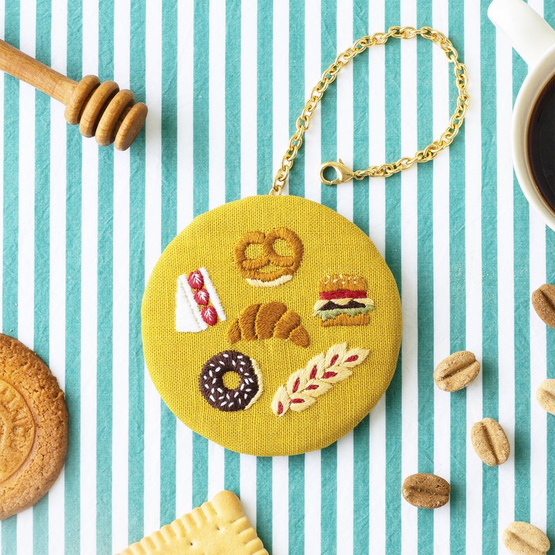 Embroidery thread and cotton cloth set bakery - 编织/刺绣/羊毛毡/裁缝 - 棉．麻 橘色