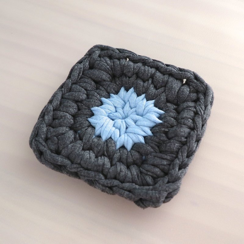 正方 布条手工钩织杯垫 / 隔热杯垫 灰 x 蓝  礼物订制 - 杯垫 - 棉．麻 灰色