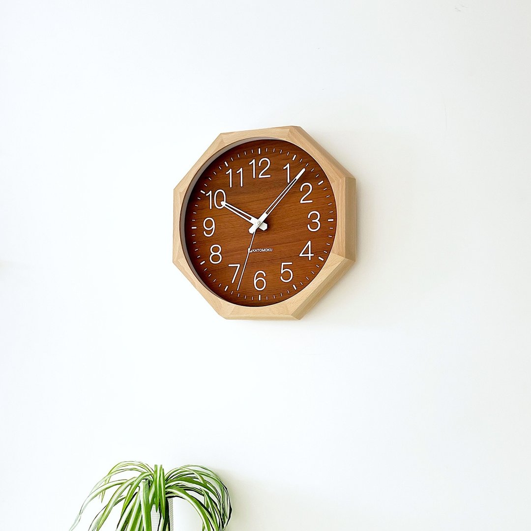 KATOMOKU muku clock 2 八边形 自然的 (km-73NA8) 挂钟 日本制造 - 时钟/闹钟 - 木头 卡其色