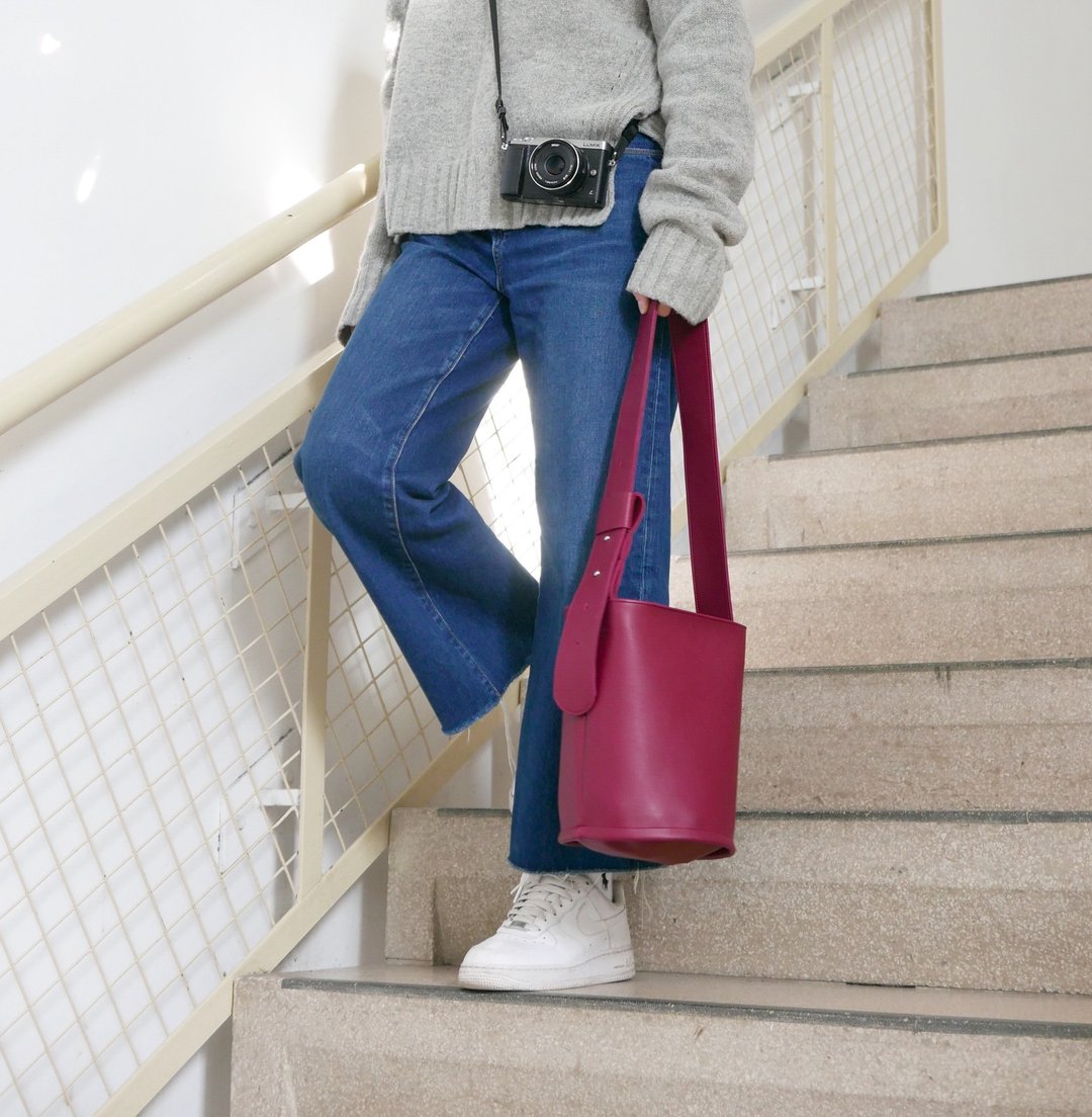 Whiteoakfactory Bold bucket bag - Red wine - 后背包/双肩包 - 其他材质 红色