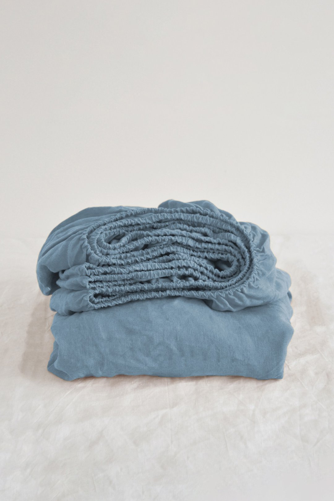 Dusty blue linen fitted sheet / Softened linen bed sheet / Deep pocket - 寝具 - 亚麻 蓝色