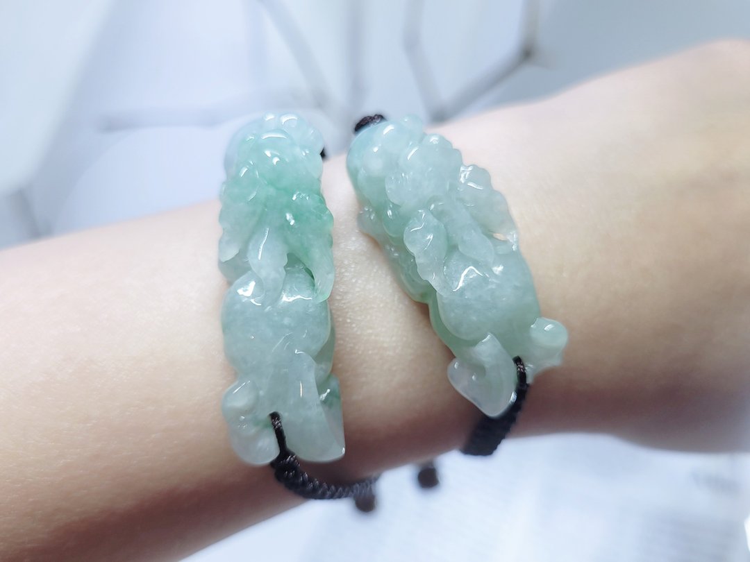 【亲翠】天然翡翠 亲子/闺蜜/夫妻/兄弟款有求必应抱球手工雕貔貅 - 手链/手环 - 玉石 白色