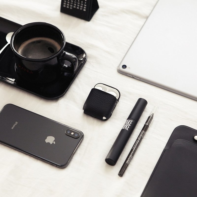 SLG Design D6 IMBL 顶级真皮 AirPods 收纳套 + 耳机挂绳组 - 耳机 - 真皮 多色