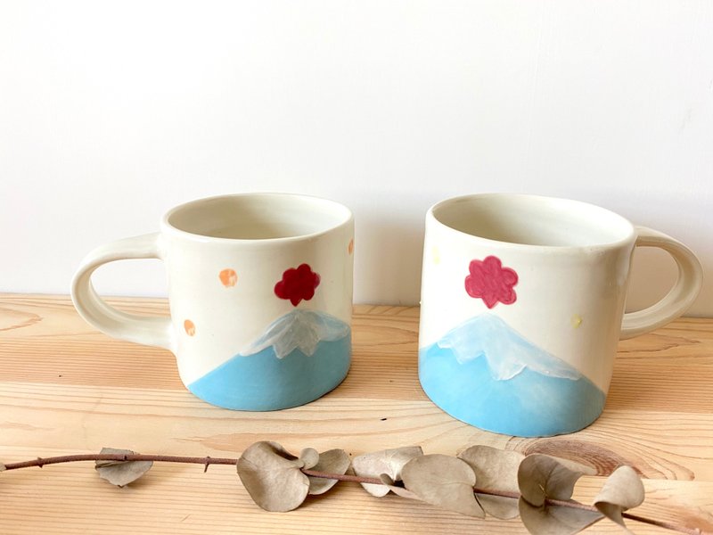 富士山马克杯-爆发/中-300ml - 咖啡杯/马克杯 - 陶 黄色