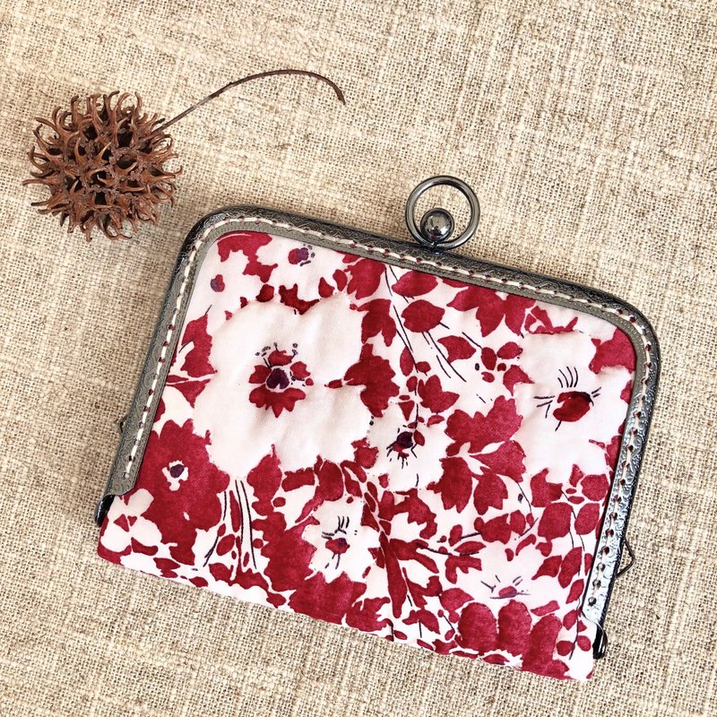 Liberty印花布。贵气的红卡片/名片夹 - 名片夹/名片盒 - 棉．麻 红色