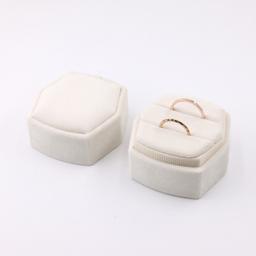 圆角六边型对戒盒 浅米色 对戒盒 婚戒盒 戒指盒 - 收纳用品 - 棉 多色