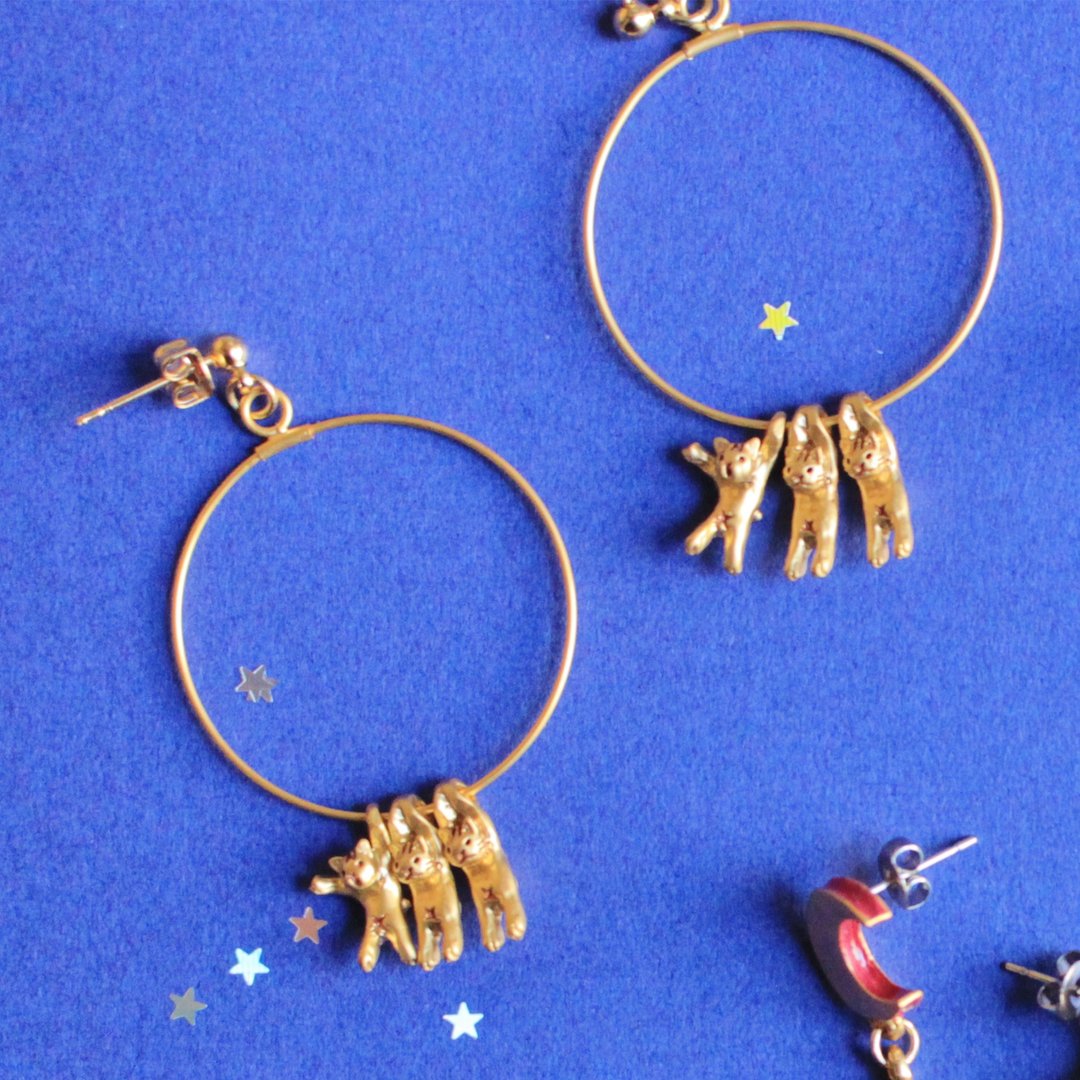 Hanging Pierced hanging pierced earrings PA420 - 耳环/耳夹 - 其他金属 金色