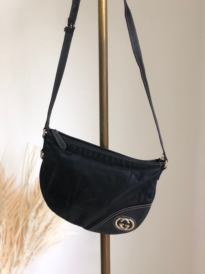 【日本直送，名牌二手包装】GUCCI 古驰 单肩包黑互扣皮革 复古复古旧udrasg - 侧背包/斜挎包 - 真皮 黑色