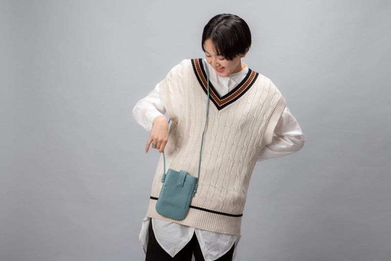 itten-itten / 迷你手拿包 绿色 - 侧背包/斜挎包 - 真皮 绿色