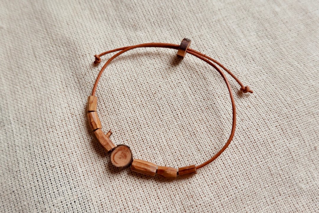 forest bracelet - 手链/手环 - 木头 咖啡色