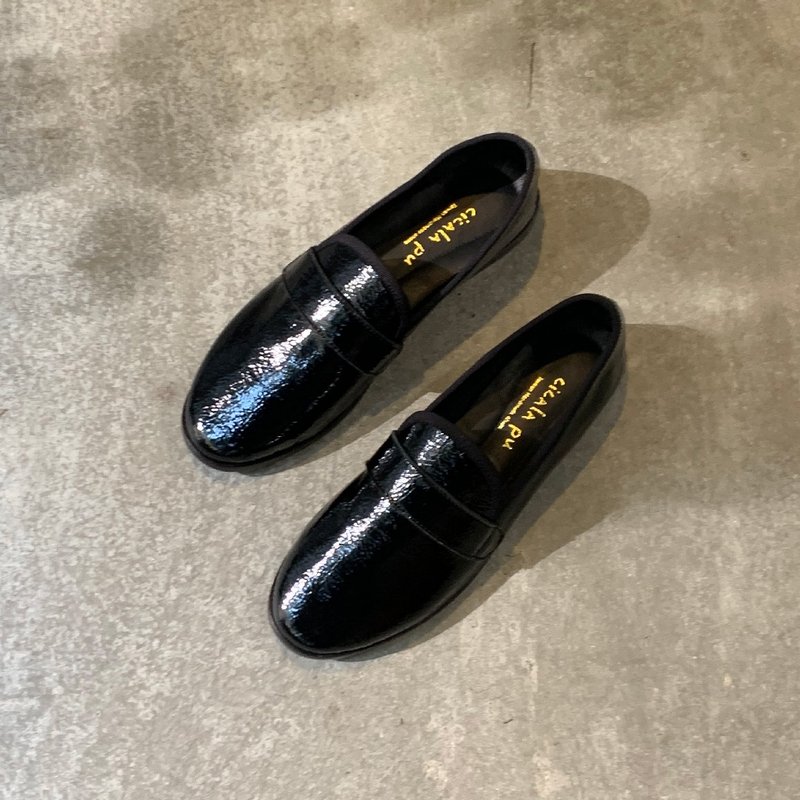 8917 软黑漆皮 乐福鞋 - 女款牛津鞋/乐福鞋 - 真皮 黑色