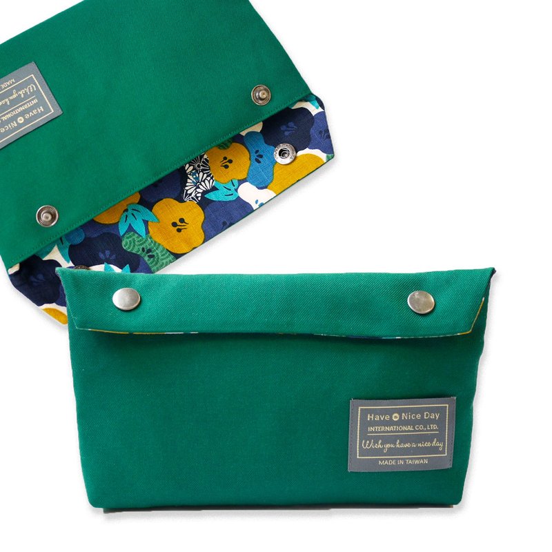 Have A Nice Day【十分充裕】3C物品收纳包-盛夏绿 × 蓝花百放 - 化妆包/杂物包 - 棉．麻 绿色