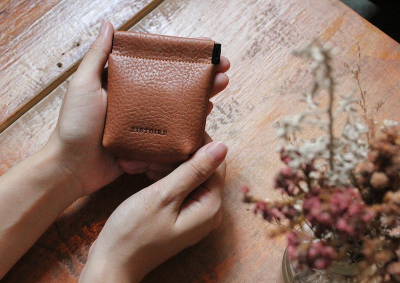 【Glamor】ZiBAG-037S/弹簧口金耳机包 / 咖啡色 BROWN - 零钱包 - 真皮 