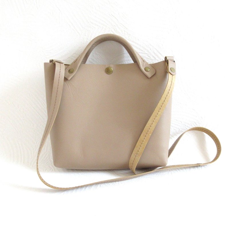 牛皮．小巧可爱．迷你肩背包．米色．滑面．0165 - 侧背包/斜挎包 - 真皮 咖啡色