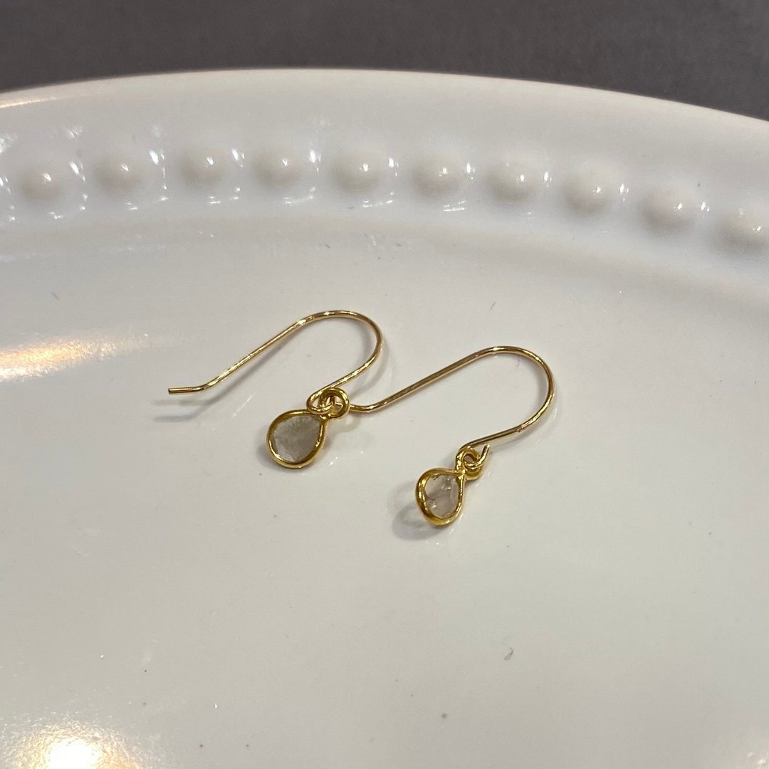 K18 纯金 钻石 18K 金 钻石切片 钩式耳环 18KP16 四月诞生石 【SOLID GOLD & DIAMOND】 - 耳环/耳夹 - 其他金属 金色