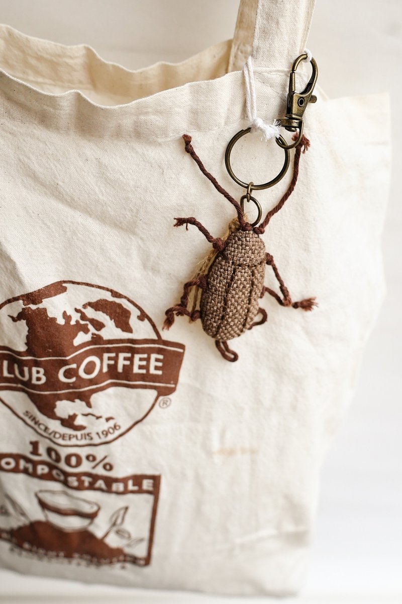 恶趣味逗猫棒 cat teaser  / 蟑螂cockroach 手作 猫玩具 吊饰 - 玩具 - 其他材质 多色