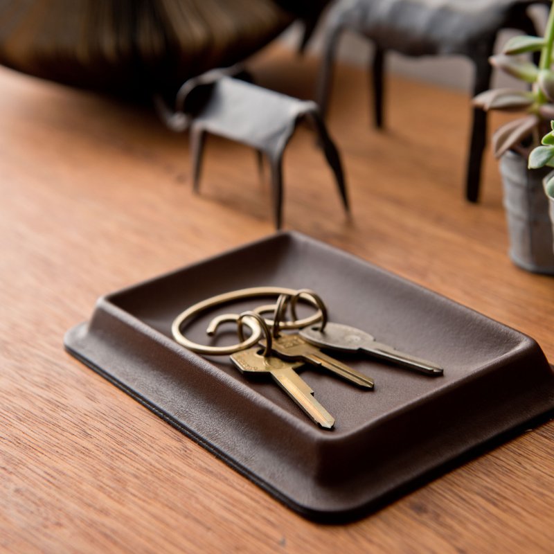 植鞣革牛皮置物盘 / 小物收纳盘 - 深咖啡色S - 收纳用品 - 真皮 咖啡色