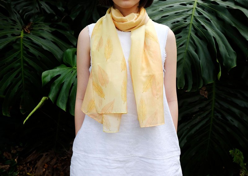 Aki Lemon Yellow Cottonsilk Scarf, Autumn Leaves, Shawl, Nature - 丝巾 - 棉．麻 黄色