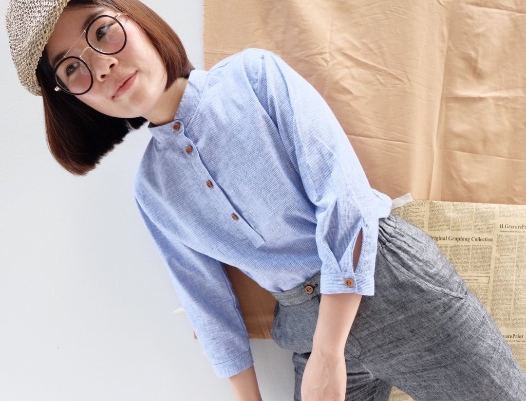 3/4 sleeved shirt : Premium Linen (Blue Color) - 女装上衣 - 棉 蓝色