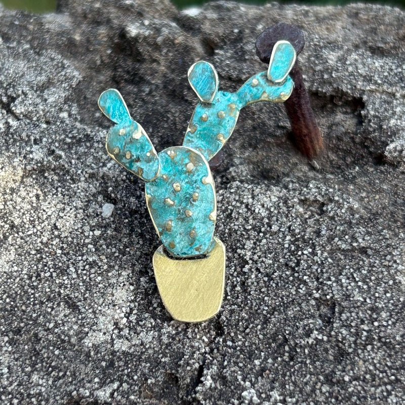 【Misty Dots 】MDBE12 仙人掌盆栽胸针/ 黄铜/ 手工礼物 - 胸针 - 铜/黄铜 蓝色