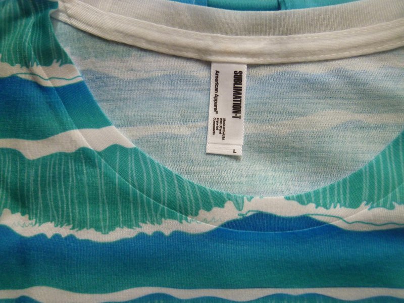 ▏ :▏ :▏:▏ Travel Light ╳ Liuyingchieh :▏ :▏ :▏ :▏ { 海 · 洋 } 吸湿排汗机能T恤 ⚡ 运动上衣 ⚡ 瑜珈上衣 ⚡ 满版T恤 - 男装上衣/T 恤 - 聚酯纤维 蓝色