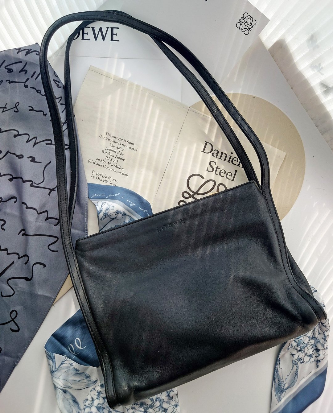 中古包 Loewe 羊皮 通勤包托特包单肩包侧背包侧背包通勤包斜背包 - 侧背包/斜挎包 - 真皮 黑色