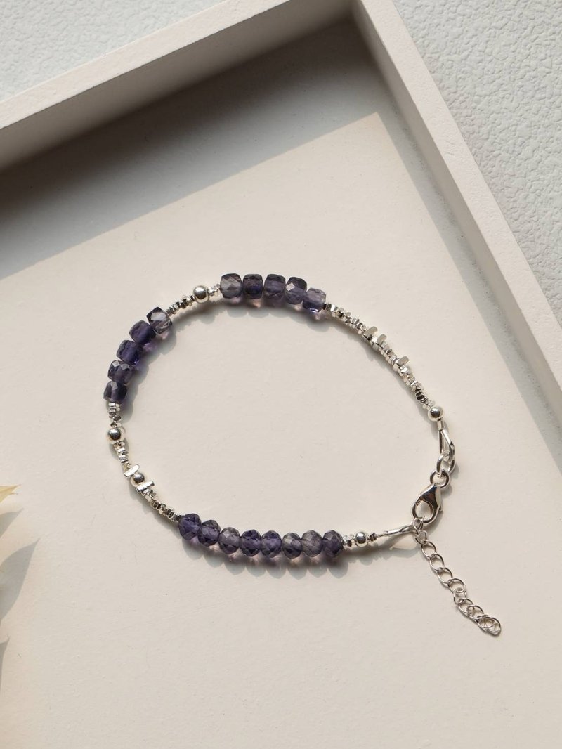 鸢。堇青石钻切 S925纯银 时髦水晶手链 - 手链/手环 - 水晶 蓝色