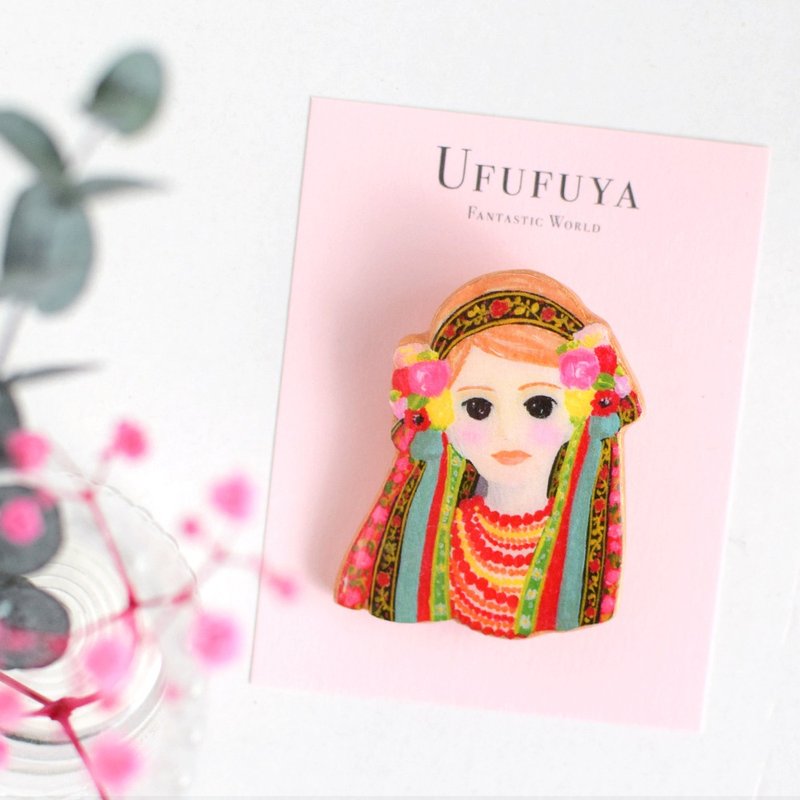 Ukrainian girl brooch, Ukraina, Fantastic brooch - 胸针 - 粘土 红色