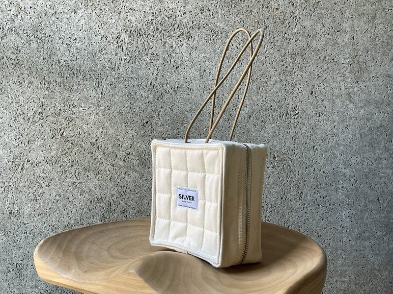 RADIO W - 手提包/手提袋 - 棉．麻 白色