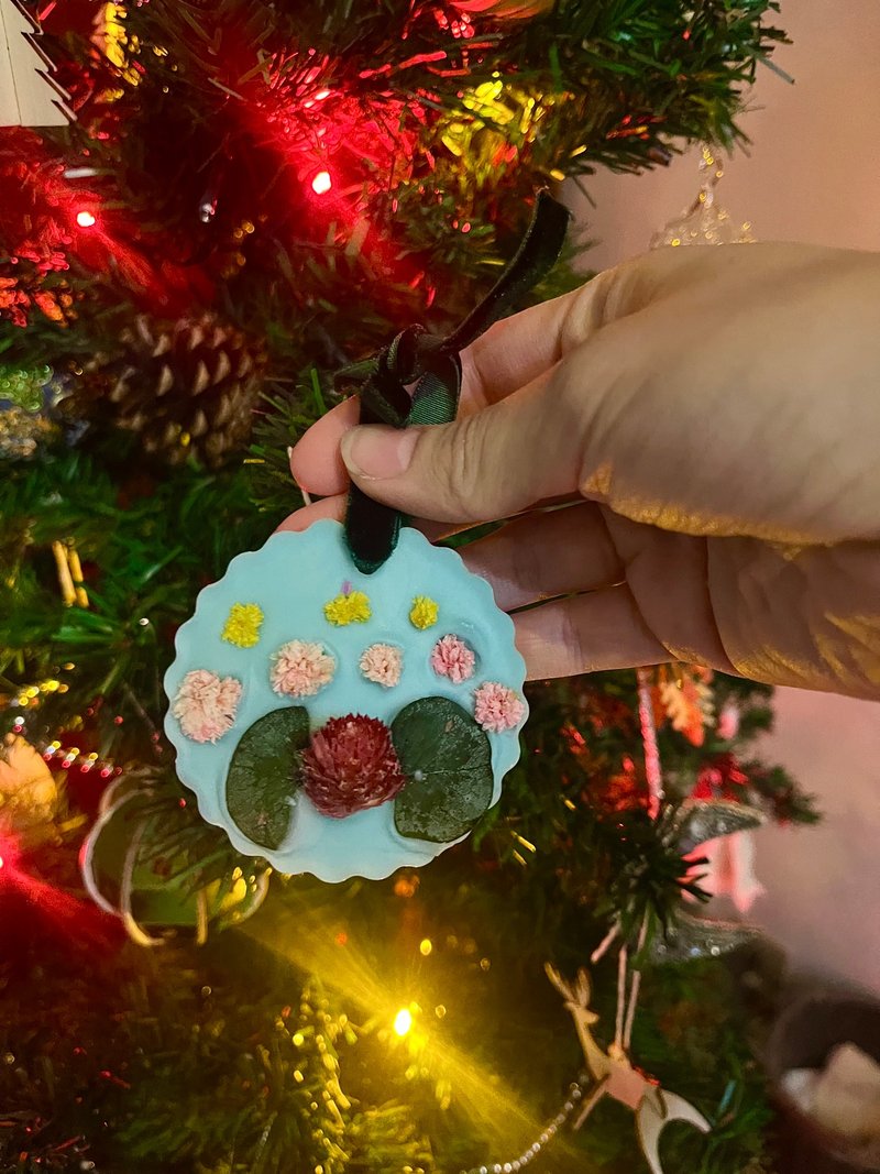 手作蜜蜡花挂饰 - 摆饰 - 蜡 多色